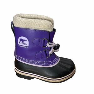 Sorel Emperor Girls Size 8 Purple Snowboots